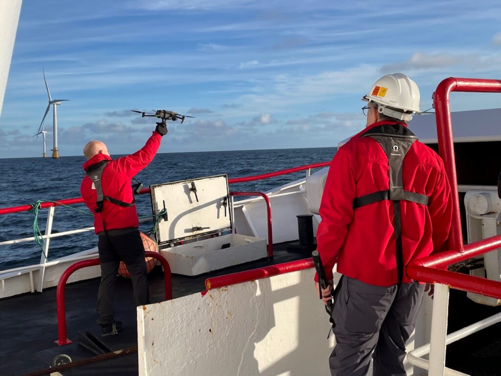 Windfarm-fishing-boat-drone